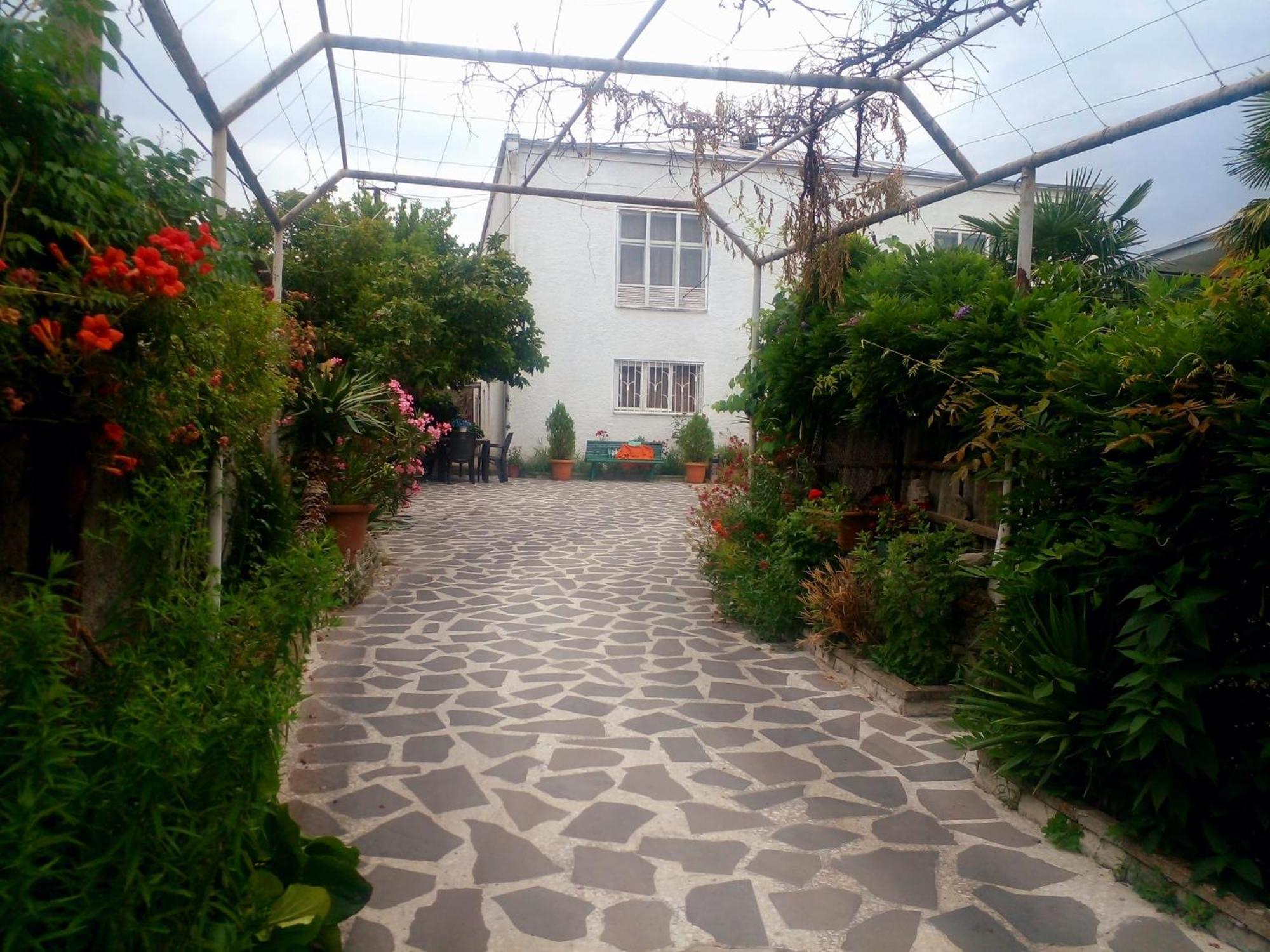 Guesthouse Giorgi Telavi Exterior foto